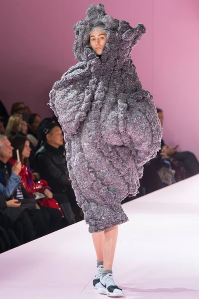 Look 4